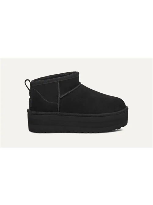 UGG